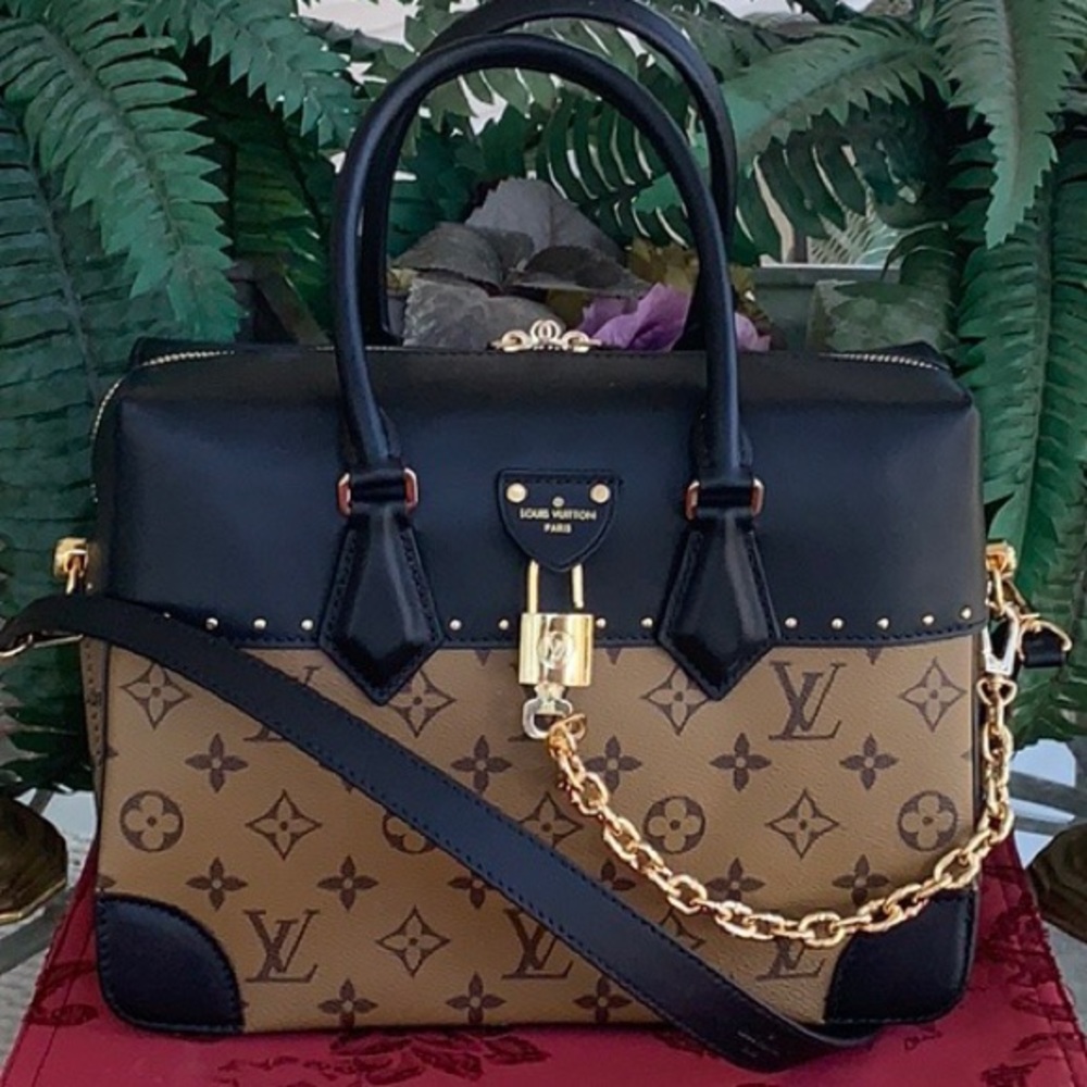 ❤️❤️BRAND NEW/TRADE LV REVERSE CITY MALLE MM